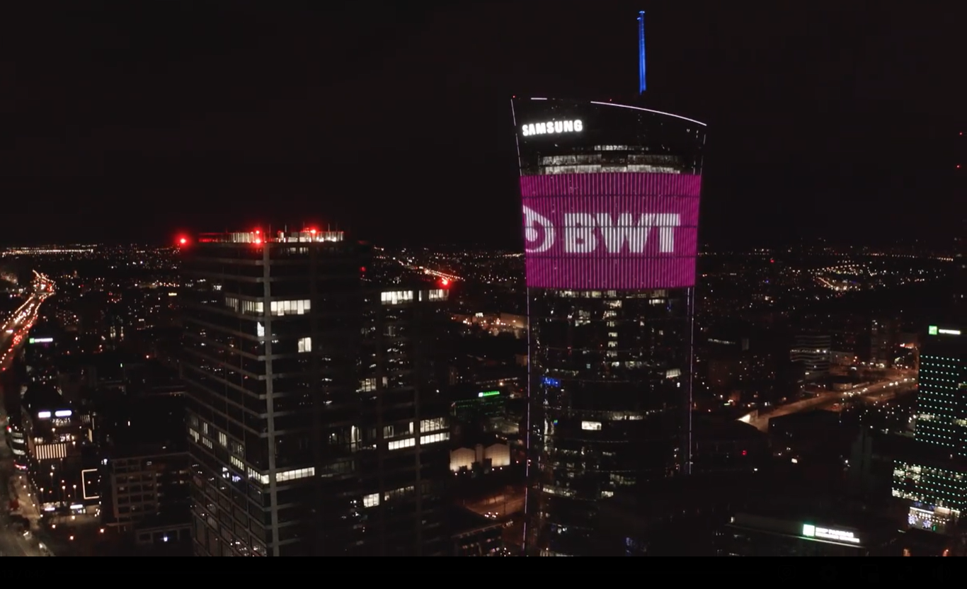 BWT reklama na wieży